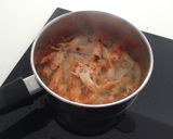 Une image de l'étape 2 de Crevettes et légumes à la sauce chinoise.