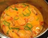 Une image de l'étape 4 de Soupe de crevettes au lait de coco à l'asiatique.