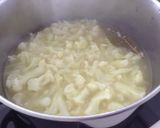 Une image de l'étape 1 de Soupe froide de chou-fleur au citron.