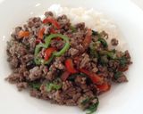 Une image de l'étape 4 de Bœuf haché avec les poivrons à la thaïlandaise.