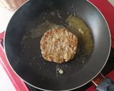 Foto langkah ke 4 dari resep Beef Patty Burger Homemade.