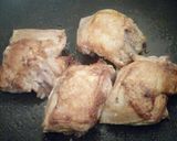 A picture of step 3 of Chicken Mushroom in creamy sauce.
