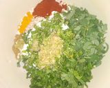 A picture of step 4 of Hariyali Thepla.