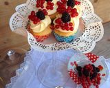Foto del paso 6 de la receta: Cupcakes de naranja con frutos rojos