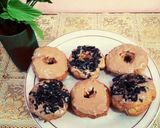 Foto langkah ke 12 dari resep Donat Kentang Toping Hazelnut & Blackforest.