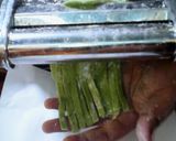Foto langkah ke 8 dari resep Mie hijau homemade.