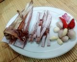 Hình bước làm 1 của món Mực khô xào chua ngọt