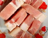 Hình bước làm 1 của món Thịt kho tàu