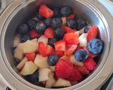 Foto del passaggio 4 della ricetta 🍊Cous cous dolce all'arancia e frutta spadellata🍓🫐🍑