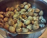 Foto langkah ke 2 dari resep Kerang dara saos pedas asam manis....