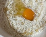Foto del paso 1 de la receta: Galletitas de harina de almendra y coco rallado