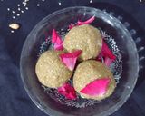 શિંગ તલ ના લાડુ (Shing Til Ladoo Recipe In Gujarati) રેસીપી સ્ટેપ2ફોટો