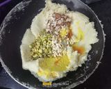A picture of step 4 of Malai Coconut Rolls.