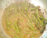 Foto del paso 7 de la receta: Chipirones en salsa, con trigueros