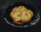 மொறு மொறு உருளை மிளகு தட்டை..(thattai recipe in tamil) ரெசிபி ஸ்டேப் 5 புகைப்படம்