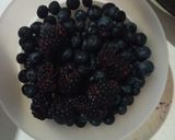 Foto del paso 2 de la receta: Helado de moras y frambuesa