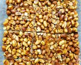 A picture of step 5 of Peanut chikki.