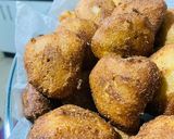 A picture of step 5 of Zitumbuwa (Malawian Banana Fritters).