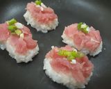Foto langkah ke 6 dari resep Sushi Negitoro Maki Original Japanese Taste.