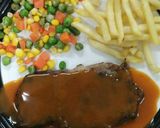 Foto langkah ke 5 dari resep Sirloin Steak.