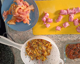 Foto del paso 4 de la receta: Arroz salchichas, pollo y camagrocs (rebozuelos)