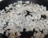 Foto del paso 2 de la receta: Arroz con conejo desmigado y verduras