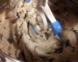 A picture of step 4 of White and Dark Cookies.