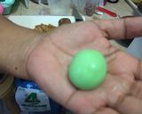 Foto langkah ke 5 dari resep Klepon .