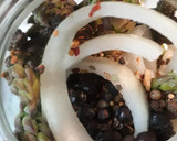 A picture of step 2 of Pickled Asparagus with an Onion.