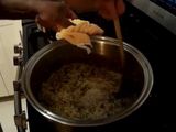 Gallinita rellena de congrí (Puerto Rico)