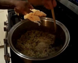 Foto del paso 4 de la receta: Gallinita rellena de congrí (Puerto Rico)