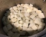 Une image de l'étape 3 de Panais sautés au miel et oignon de roscoff.