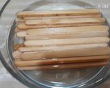 Foto del paso 6 de la receta: Paletas de vainilla, nuez, chicle y fresa