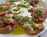 Foto del paso 3 de la receta Ensalada de tomates con burrata y pesto