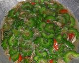 Foto langkah ke 4 dari resep Tumis PaRi ( Pare dan Ikan Teri).