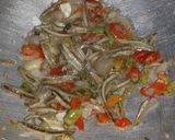Foto langkah ke 3 dari resep Tumis PaRi ( Pare dan Ikan Teri).