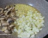 Foto langkah ke 1 dari resep Creamy Spaghetti Carbonara.