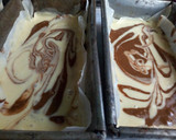 A picture of step 4 of Marble cake.