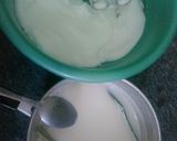 Foto langkah ke 5 dari resep Puding pandan lapis busa.