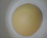 Foto langkah ke 2 dari resep Roti Boy Rumahan ala umu HINZAHHZI.