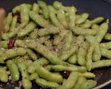 A picture of step 5 of Taiwanese Izakaya-Style Spicy Black Pepper Edamame.