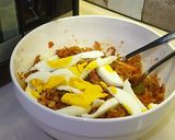 Foto langkah ke 2 dari resep Indomie goreng.
