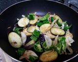 A picture of step 3 of Curry with Summer Veggies.