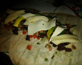 Foto del paso 5 de la receta: Burrito mixto de entraña y pollo