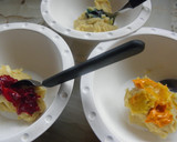 Foto del paso 2 de la receta: Alfajorcitos de maicena en colores / coloridos