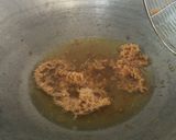 Foto langkah ke 5 dari resep Ayam Goreng Kremes Krispi.