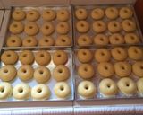 Foto langkah ke 2 dari resep Donat Polos.