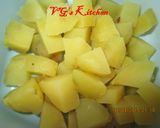 A picture of step 1 of Boiled Potatoes Shaken (KENTANG ONGKLOK).