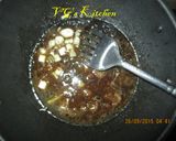 A picture of step 3 of Meat in Black Gravy (RAWON).