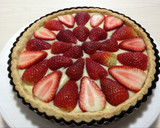 Foto del paso 6 de la receta: Tarta de frutillas con Crema